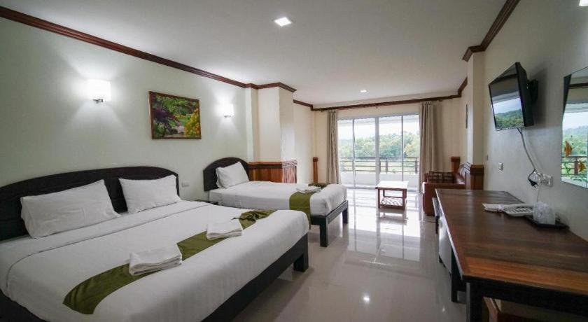 Sea Mountain Khanom Hotel Экстерьер фото