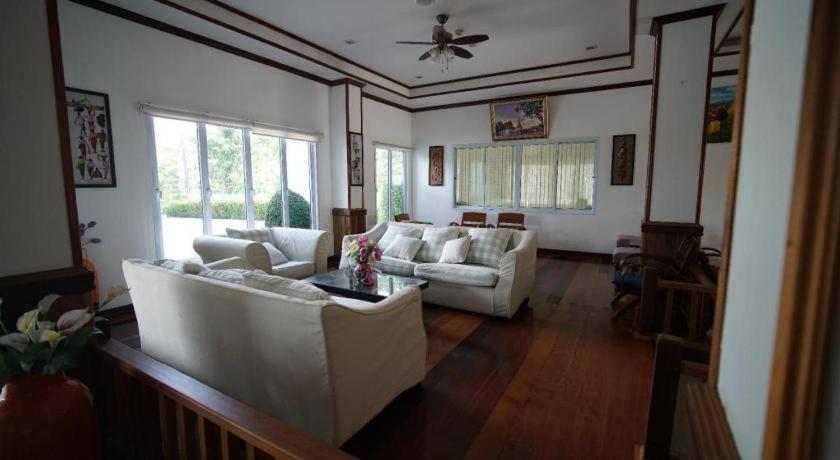 Sea Mountain Khanom Hotel Экстерьер фото