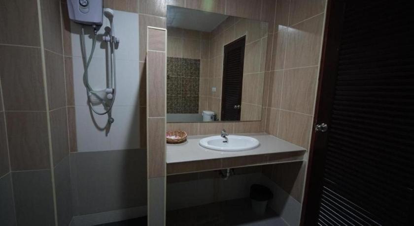 Sea Mountain Khanom Hotel Экстерьер фото